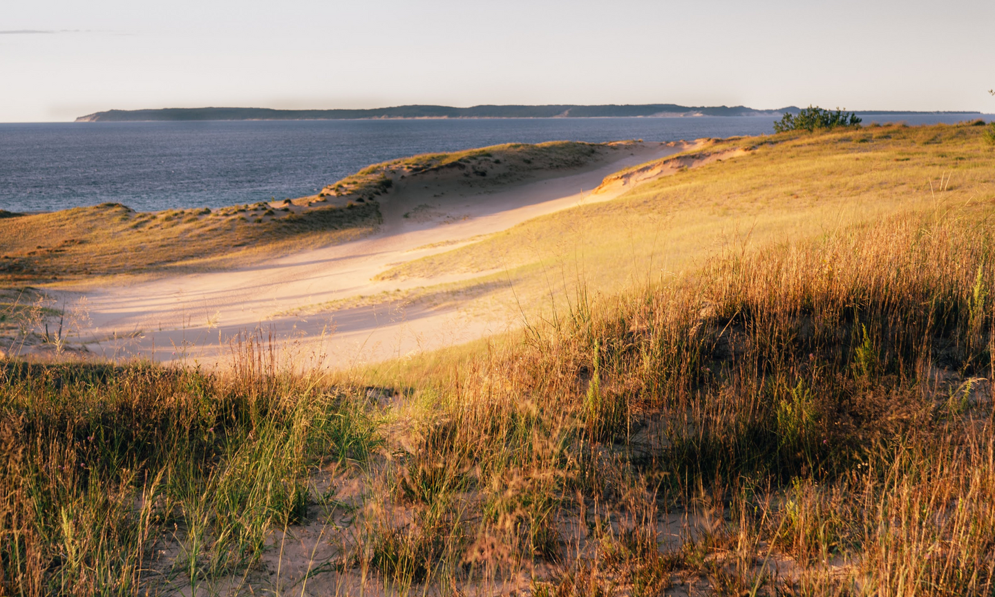 Bogey's Day at the Dunes